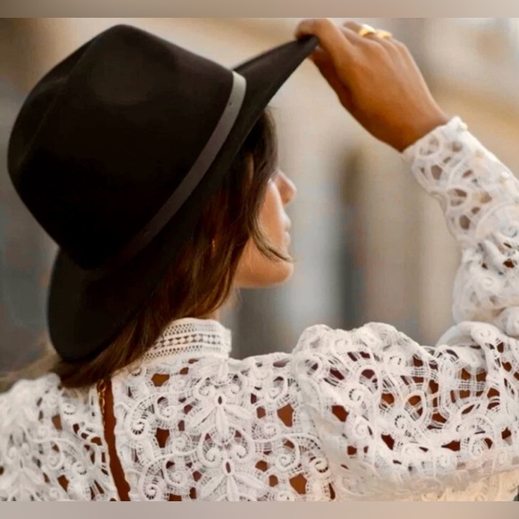 XS/S H&M bloggers fav Crochet Lace midi Summer Dress PtP 17” - Picture 9 of 10